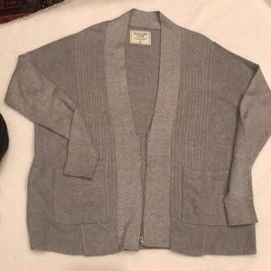 Abercrombie &Finch sweater